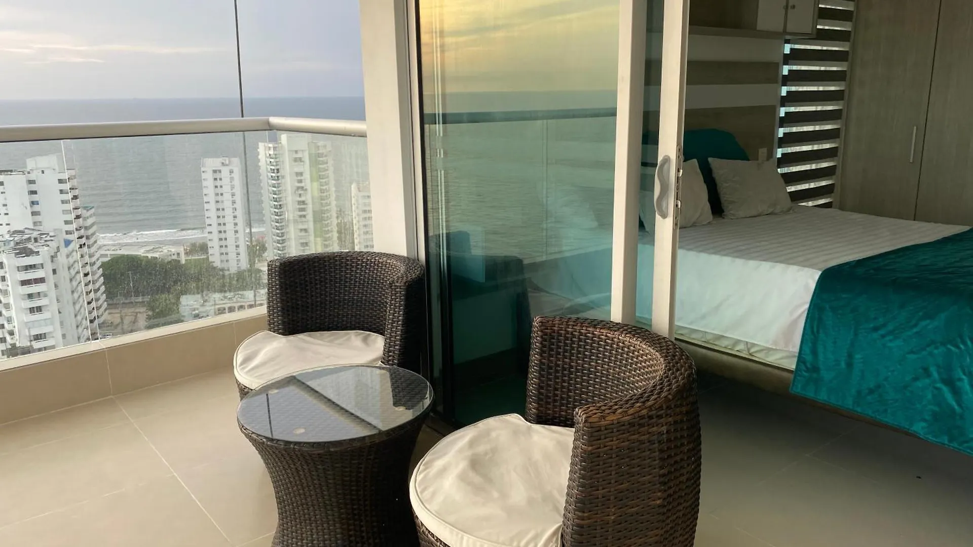 Apartamento frente al mar. Cartagena el Laguito